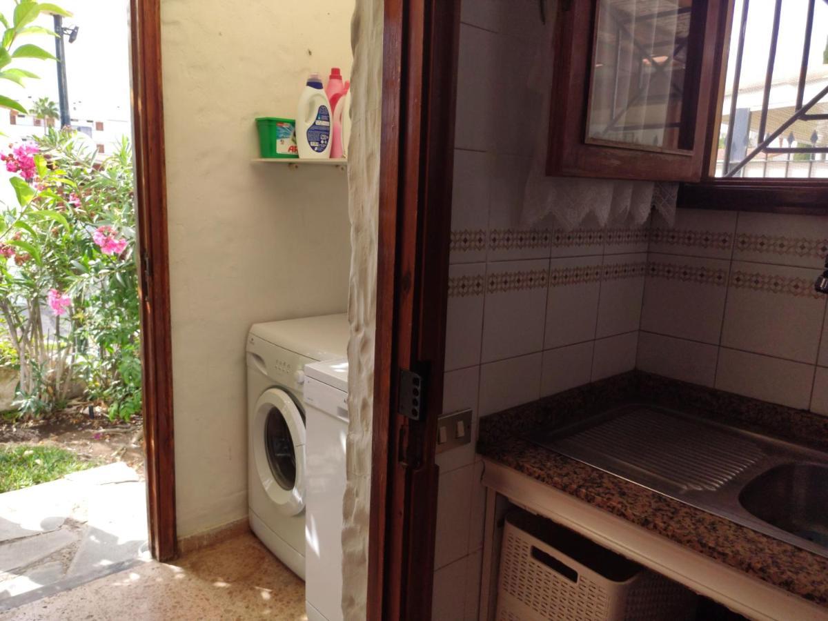 Lovely 2 Bedroom Bungalow With Parking มาสปาโลมาส ภายนอก รูปภาพ