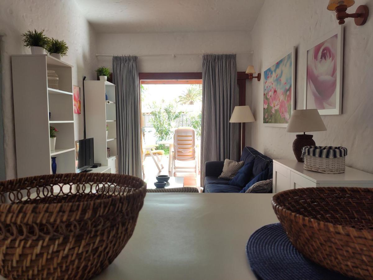 Lovely 2 Bedroom Bungalow With Parking มาสปาโลมาส ภายนอก รูปภาพ